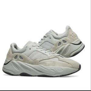 Yeezy 700 Boosts Salt Size 6